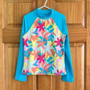 Girl’s size 6-7 Lands’ End long sleeved colorful rash guard, modest swim shirt